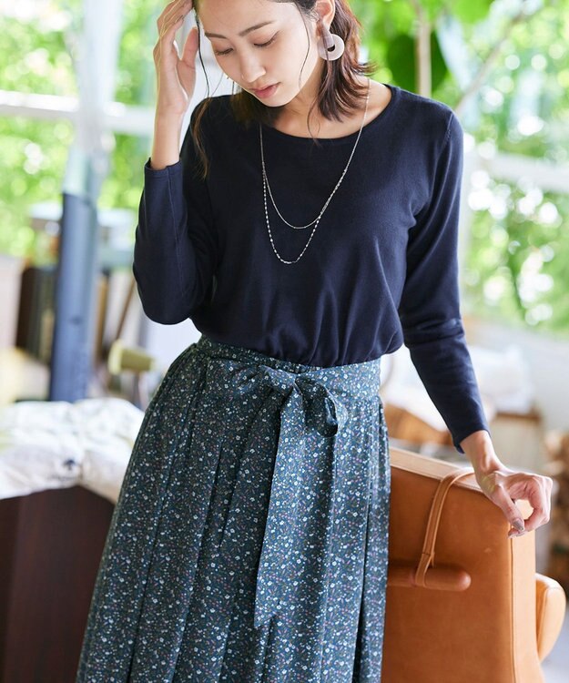 Tiaclasse 【洗える】1枚でコーディネートが決まる花柄ニットドッキングワンピース ネイビー