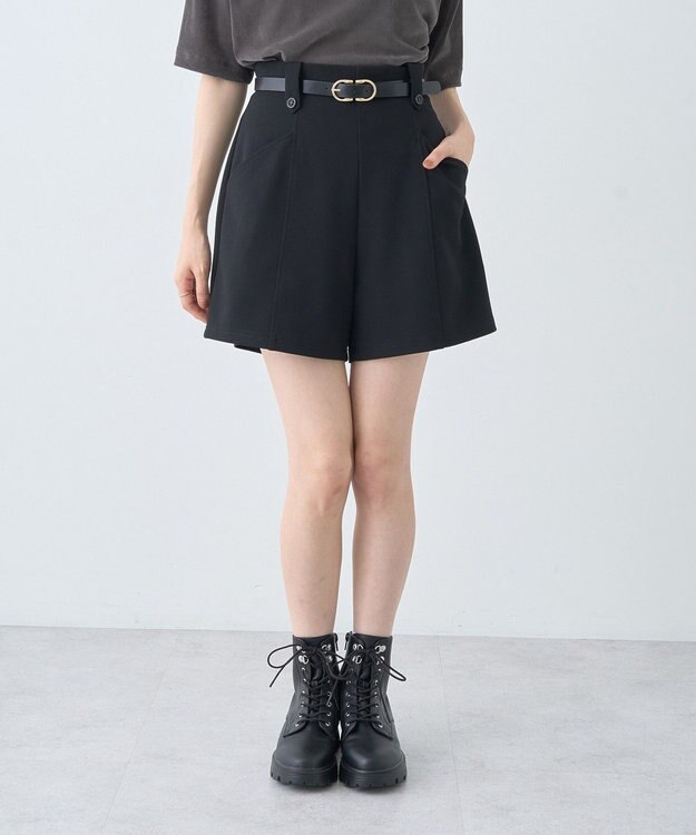 earth music&ecology ベルト付きタブデザインショートパンツ Black