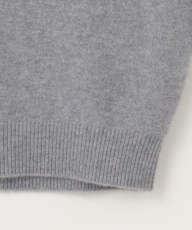 組曲 L 【アンサンブル対応可】ピュアカシミヤクロップド丈ニット ライトグレー系