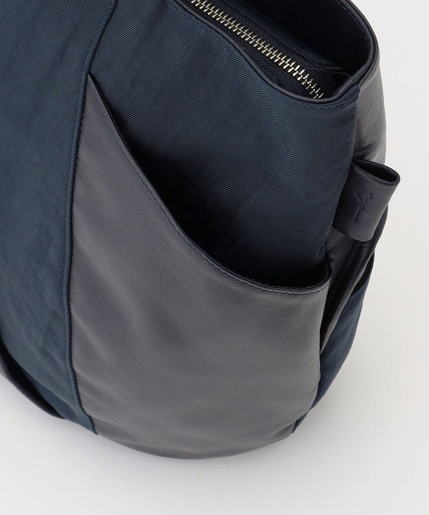 Y'SACCS 【Y'SACCS Gene Line】オーブ トートバッグ Medium ネイビー