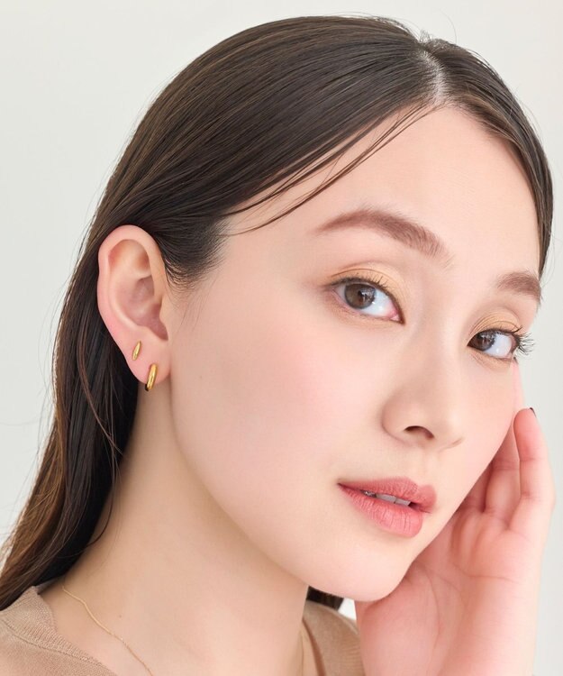 Phoebe 【金属アレルギー対応】メタルオーバルグレースピアス(片耳)　ゴールド/サージカルステンレス ゴールド