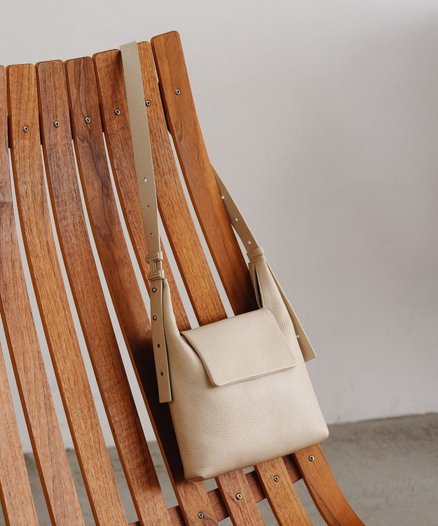 IACUCCI 【予約】サーリチェ S CERVO アイボリー