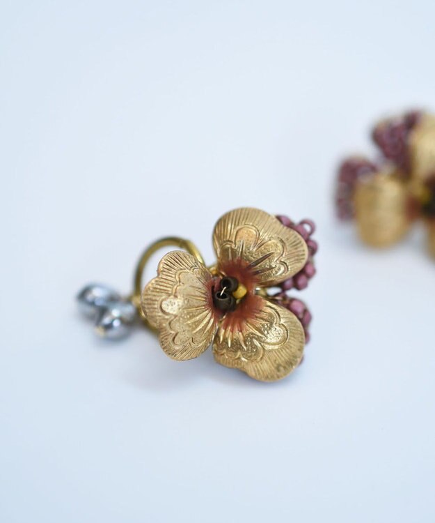 monshiro 【パール】ビオラ イヤリング（レッド） ゴールド