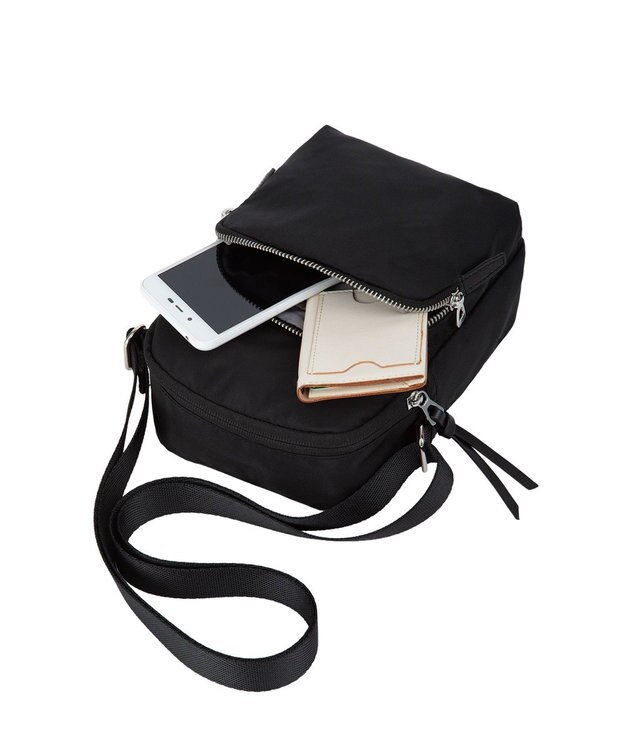 ACE BAGS & LUGGAGE HAyU × ace. フィカス ショルダーバッグ 19101 ハユ ブラック