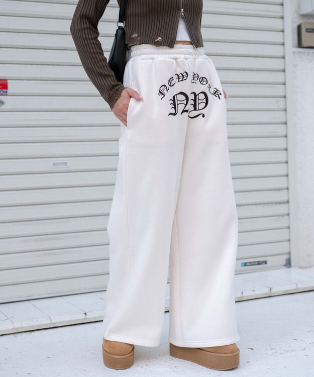 WEGO 【ウエストゴム】グラフィック刺繍裏起毛ワイドSWTパンツ ホワイトアイボリー
