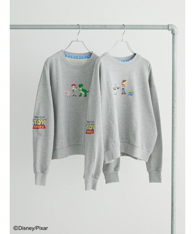 Green Parks ＴＯＹ　ＳＴＯＲＹ／クロスステッチスウェット A