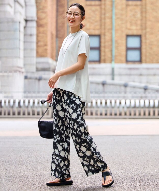 UNFILO L BEAUTY FORM-T バックフレアTシャツ オフ