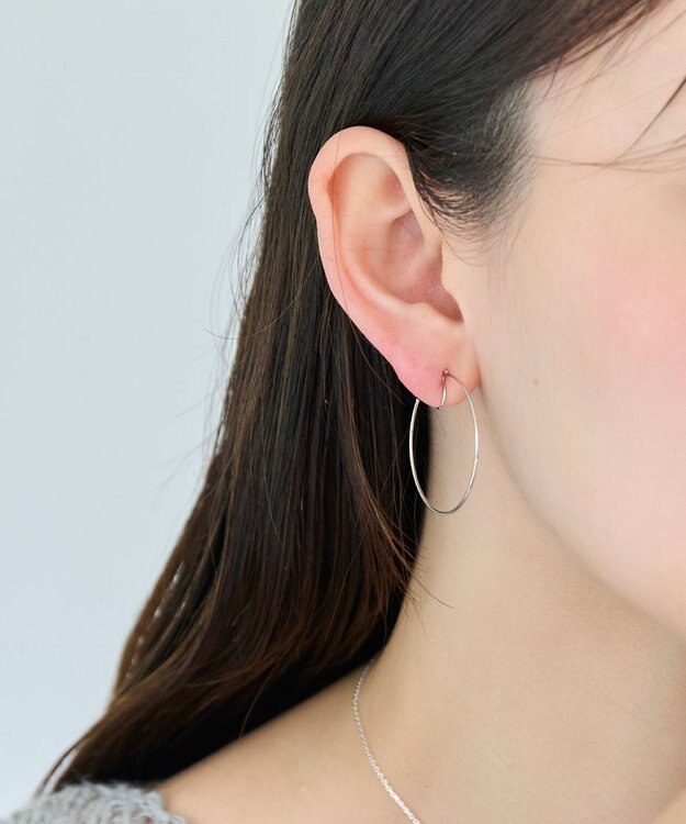 Phoebe 〈痛くないシリーズ〉ファセットスリムフープライトフィットイヤリング　シルバー