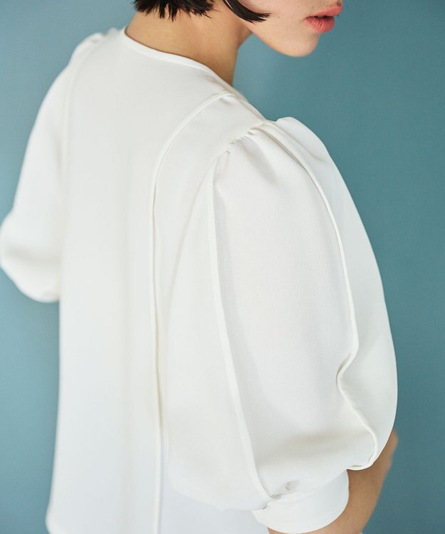 #Newans 【洗濯機可能/シワになりにくい】〈肩幅・二の腕が華奢見えする〉パフスリーブバイカラーブラウス ホワイト