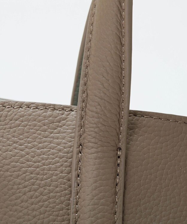 TOPKAPI 【Breath TOPKAPI】DUAL デュアル シュリンクレザー バイカラー トートバッグ チャーム付き グレージュ