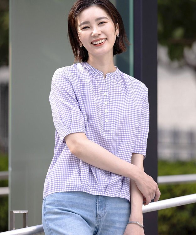 J.PRESS LADIES S 【洗える】アセVisギンガム バンドカラー ブラウス ラベンダー系