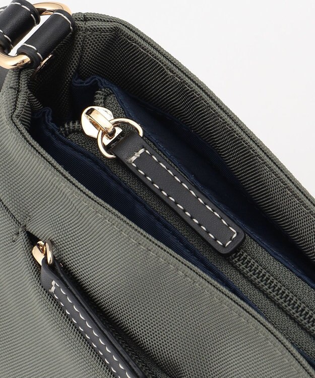 LA BAGAGERIE ポリエステルキャンバス　タックポシェット グレー
