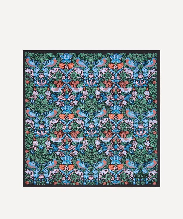 LIBERTY. ストロベリー メドゥフィールド 70x70 シルク スカーフ マルチ