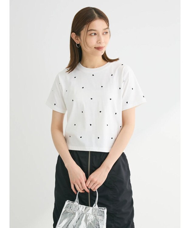 Green Parks ・Ｄｏｕｂｌｅ　Ｆｌａｇｓ　ハート刺繍ＴＥＥ Off White