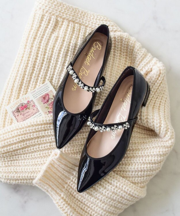 Bridget Birkin ＜抗菌消臭＞【Bridget Birkin】キラキラストラップポインテッドパンプス ブラックエナメル