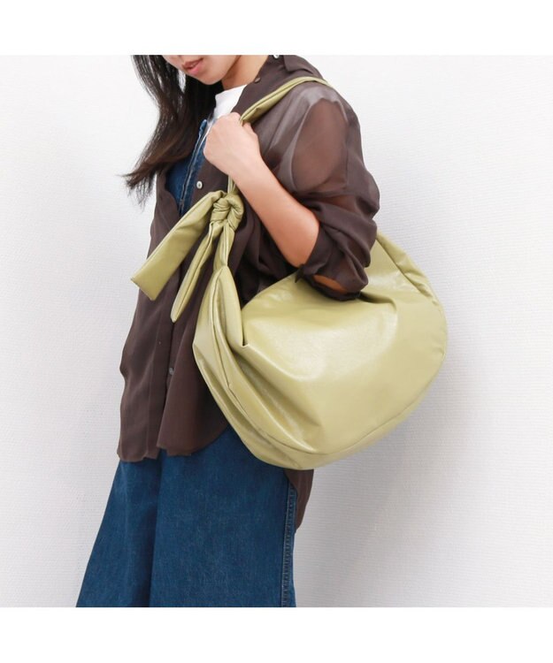 UNBILLION カシュカシュ cachecache / ソフトエナメルノットビッグショルダー ライトグリーン