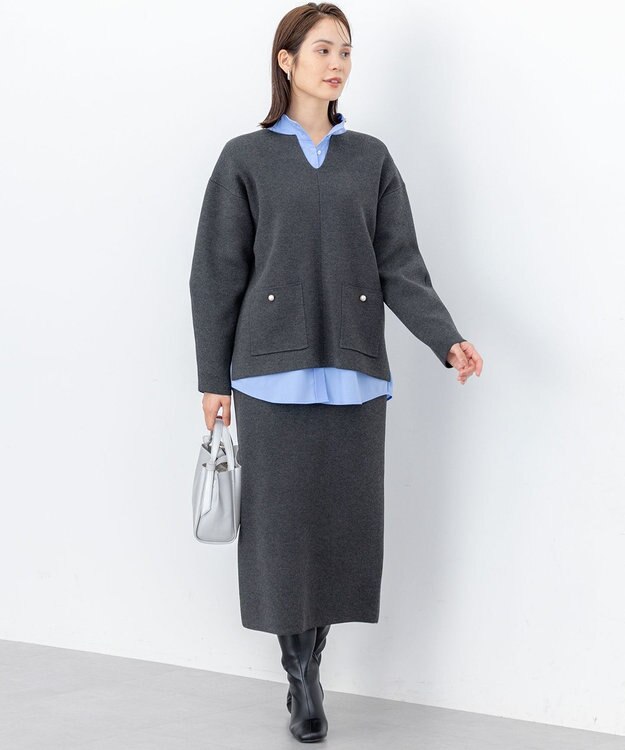 組曲 S 【加藤ローサさん着用 / 前後着用可】コットンタッチシャーティング刺繍入り ブラウス ブルー系