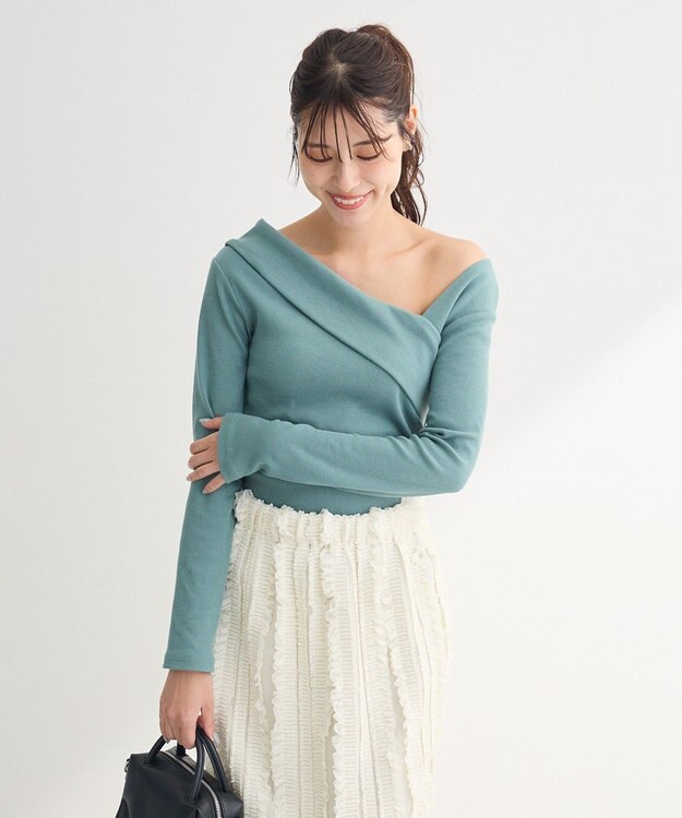 Green Parks ・ｓｗｉｎｇ　ｂｙ　クロスネックプルオーバー Green