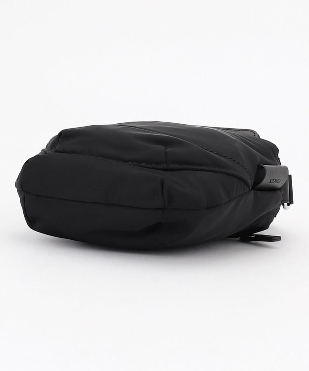 Y'SACCS ポリエステルツイル ポシェット ブラック