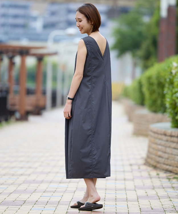 UNFILO Light Move コクーンワンピース チャコール