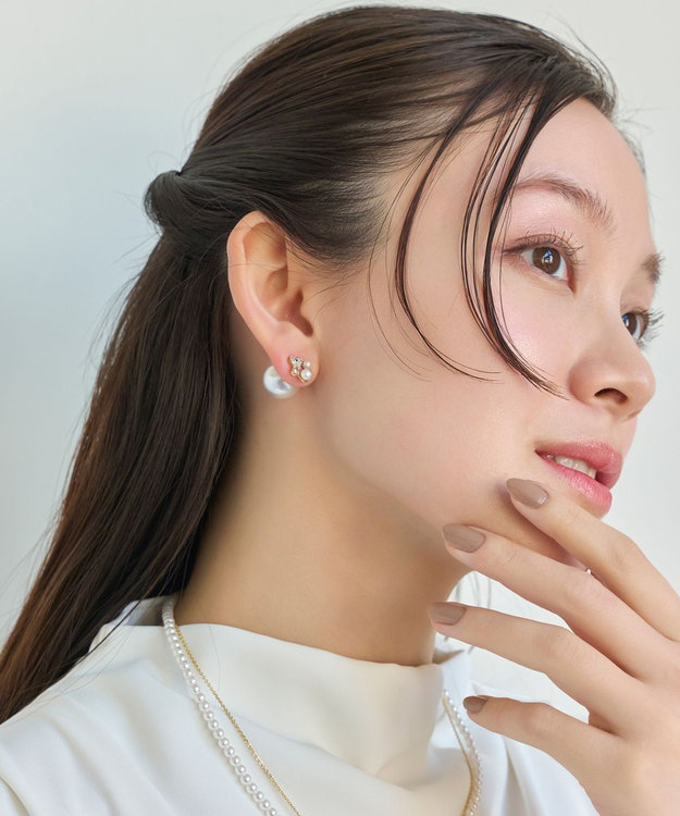 Phoebe クラシカルパール×ビジューバックキャッチピアス ホワイト