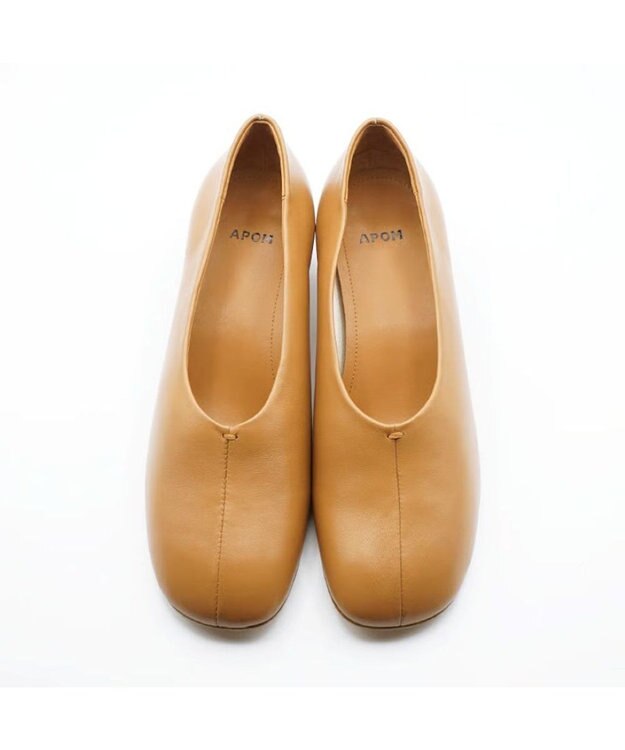 APOM オブリークトゥローヒールパンプス40 キャメル