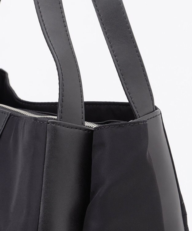 Y'SACCS スクエアすっきりトート Mサイズ ブラック