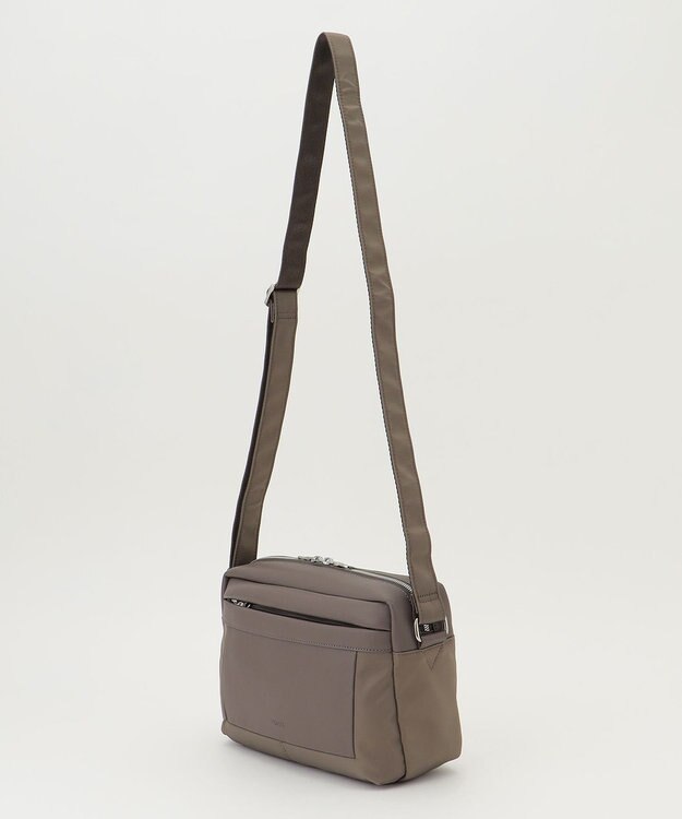 Y'SACCS ブロックモチーフショルダー グレージュ