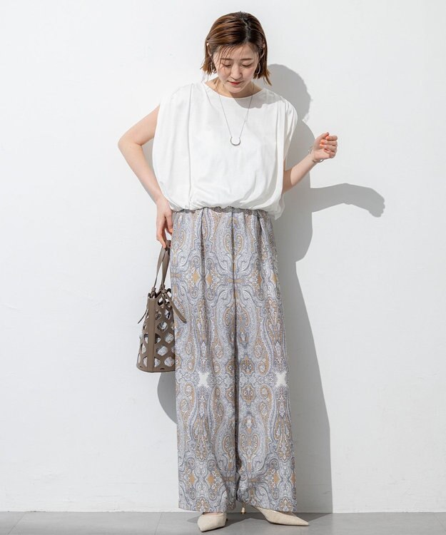 23区 【洗える】Rattiドローイングペイズリープリント ワイド パンツ ベージュプリント
