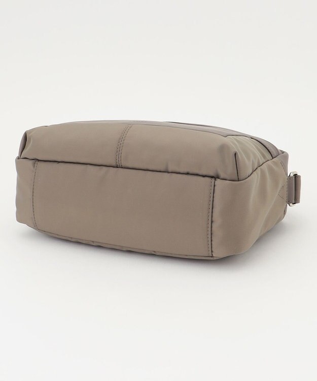 Y'SACCS ブロックモチーフショルダー グレージュ