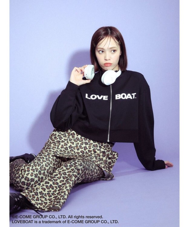 Green Parks ■別注　ＬＯＶＥ　ＢＯＡＴ　ショートトラックジャケット Black