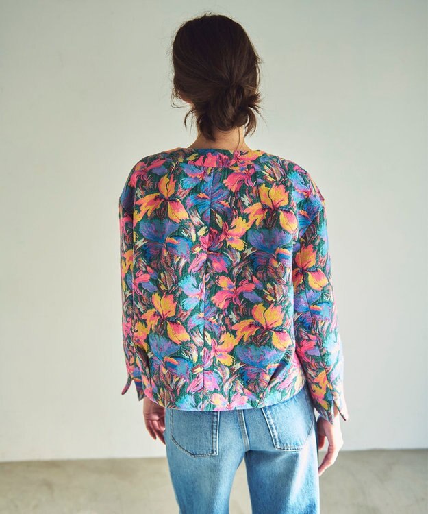 GRACE CONTINENTAL フラワージャガードノーカラージャケット ブルー