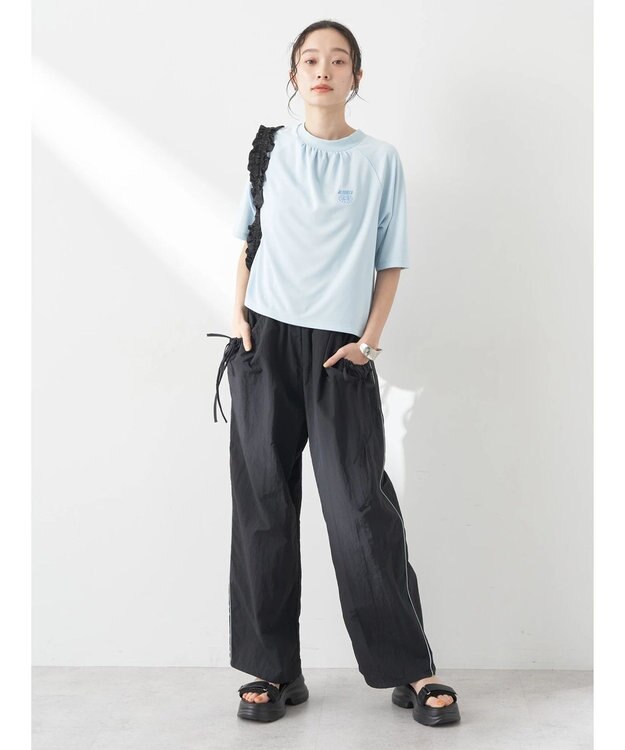 earth music&ecology スポーティー刺繍ロゴＴ Light Blue