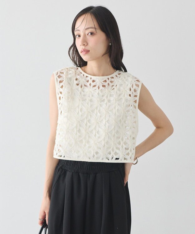 earth music&ecology コードレースベスト Off White