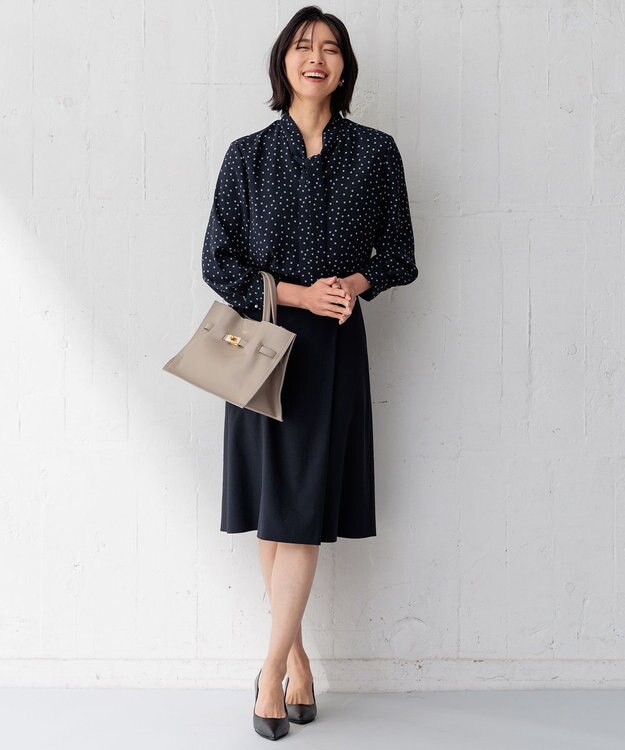 23区 S 【洗える】バックサテンアムンゼン タイプリント ブラウス ネイビープリント