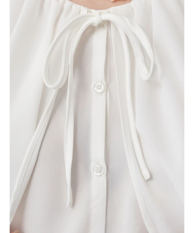 earth music&ecology ラッフルカラーブラウス Off White