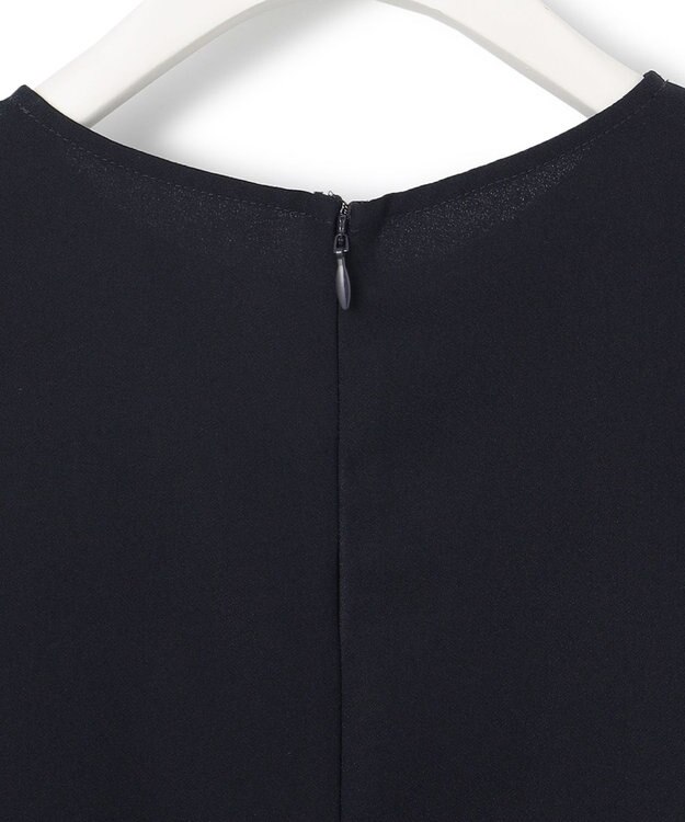 ICB 【接触冷感・UVケア・速乾・洗える】 FluidBackSatin ノースリーブブラウス ネイビー系