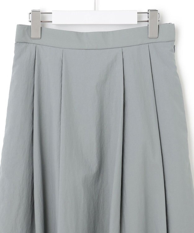 23区 【WEB限定】マットナイロンタフタ フレアスカート ブルーグレー