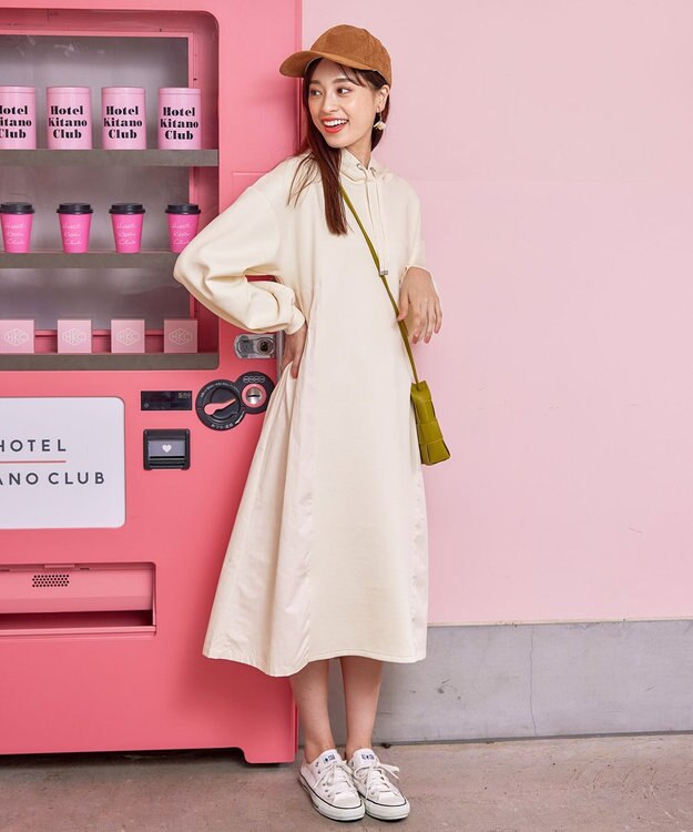 Tiaclasse 【洗える】ダンボール切替パーカーワンピース オフホワイト