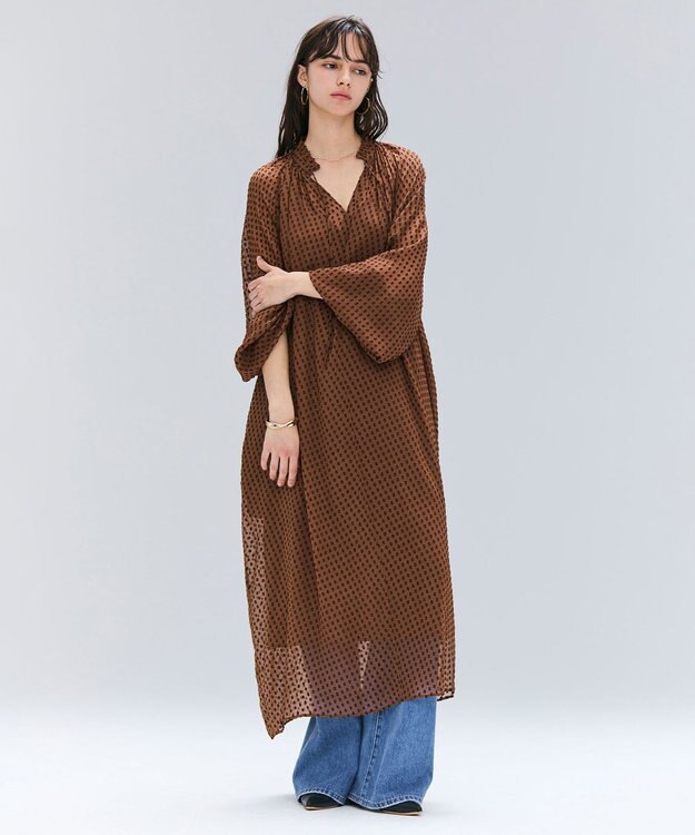 BEIGE， CALLERRY / シルク混ドットギャザーワンピース Caramel