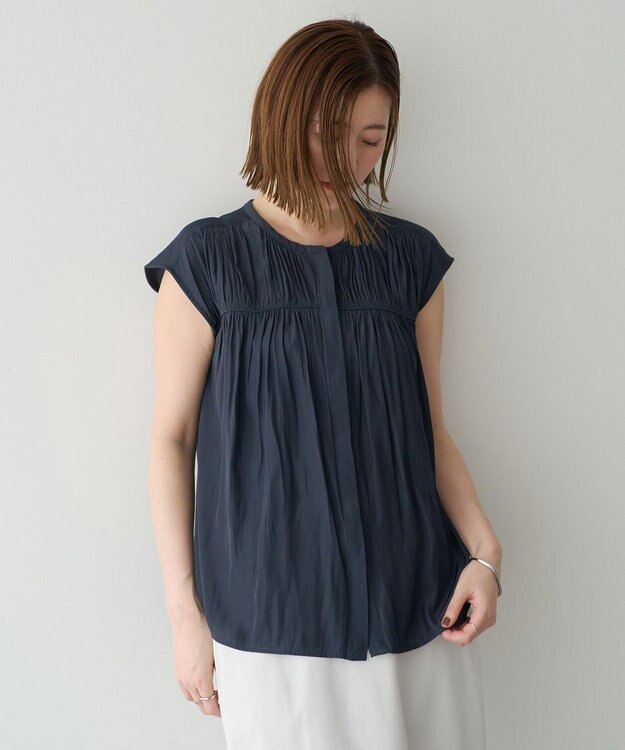 YECCA VECCA <<接触冷感>>フレンチスリーブギャザーブラウス Navy