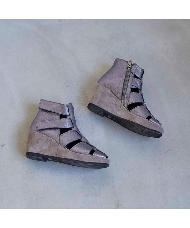 MODE ET JACOMO <D'ICI>グラディエーターウエッジブーツサンダル グレーメタリック