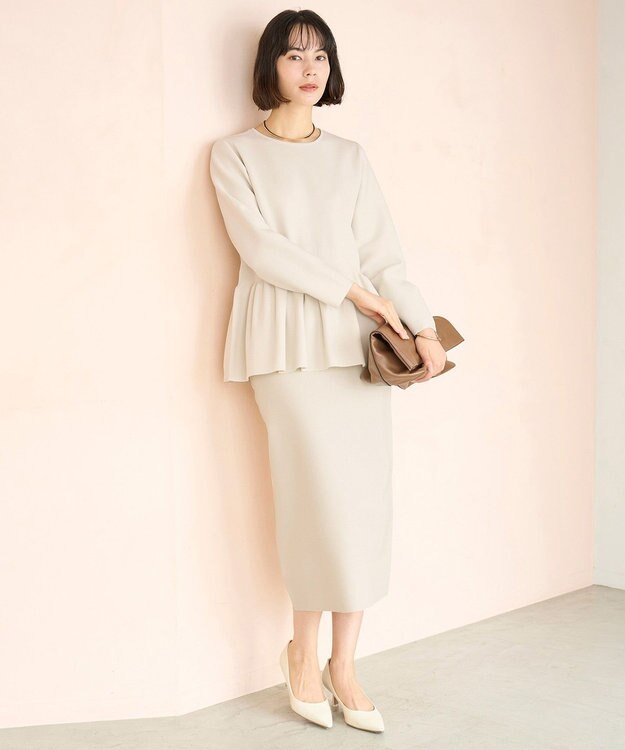 UNFILO BEAUTY FORM KNIT ペプラムセットアップ グレージュ