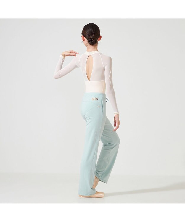 Chacott ◎【Nela ライン】ウォームアップパンツ アクアグリーン