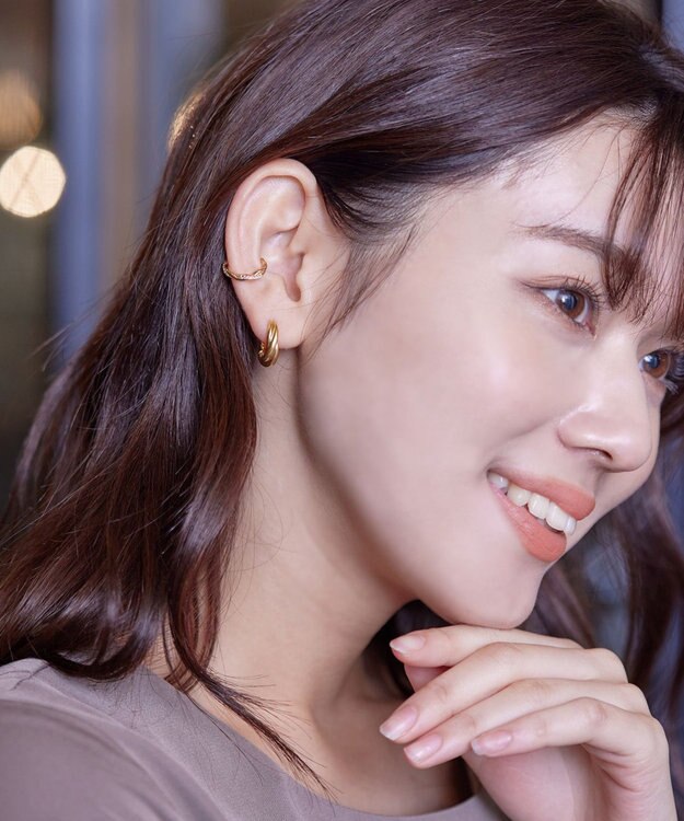 Tiaclasse ストーンイヤーカフ ゴールド