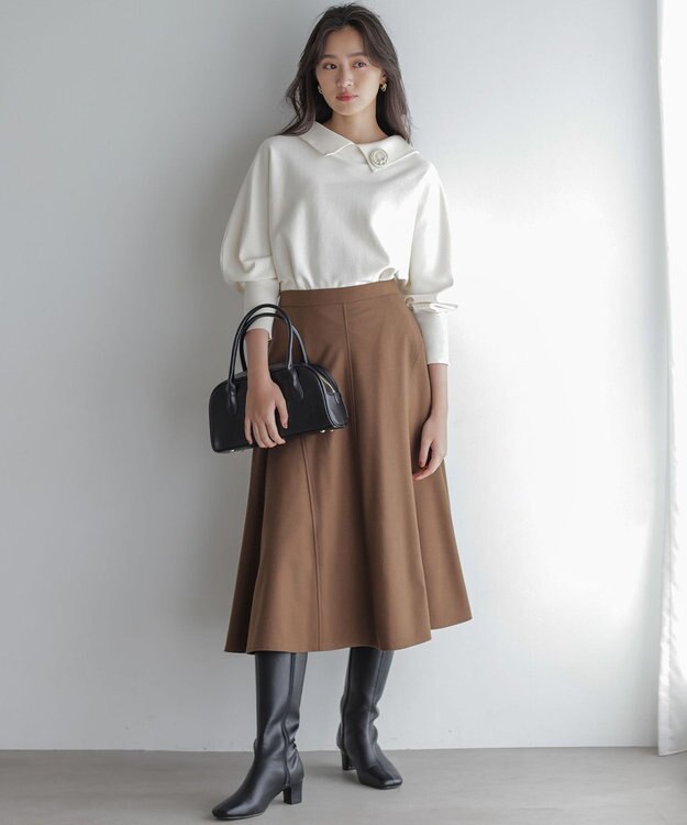 組曲 S 【加藤ローサさん着用 / 前後着用可】スムースストレッチロールネック ニット アイボリー系