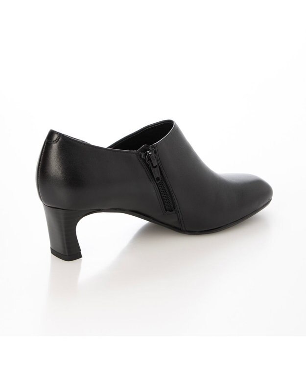 ing <ing>クラシカルブーティパンプス ブラック