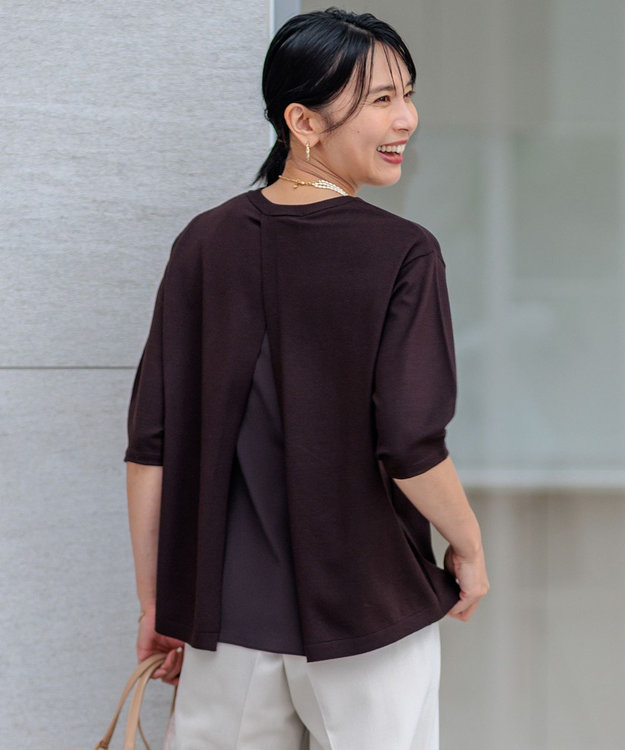 23区 【ご好評につきカラー追加/洗える】ヴィスコースストレッチ バックデザイン ニット ダークブラウン系