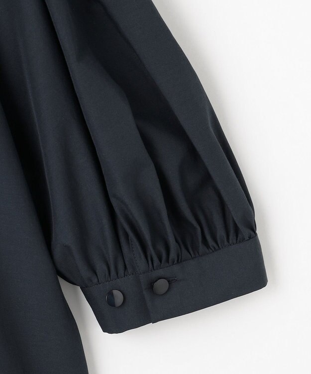 自由区 【カタログ掲載】シアーソフトシャンブレークロップド丈 ブラウス ネイビー