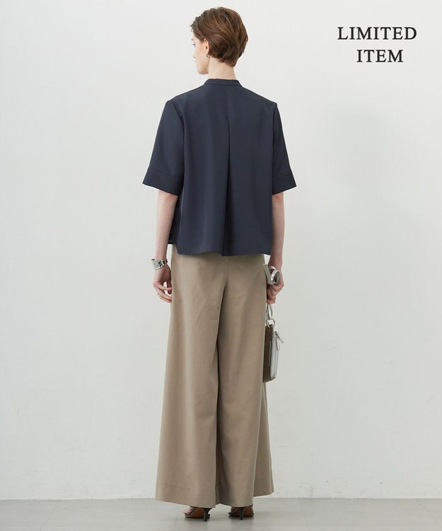 ICB L 【WEB限定・接触冷感・速乾・洗える】シルキーツイル 半袖クロップドシャツ ネイビー系